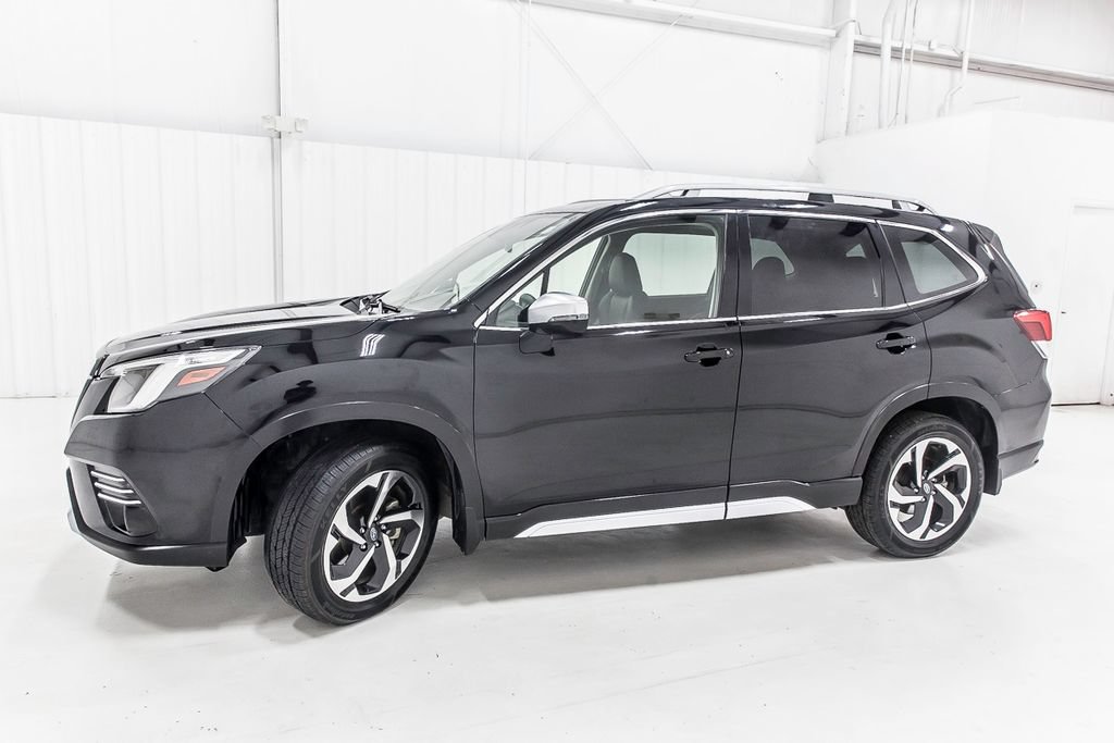Used 2022 Subaru Forester Touring w/ Popular Package #2 AWD/4WD image 3