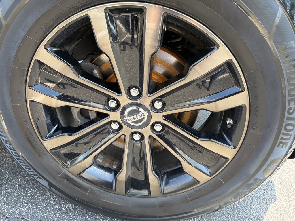 Used 2020 Nissan Armada Platinum w/ Captain's Chairs Package RWD image 8