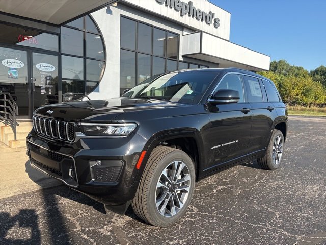 New 2025 Jeep Grand Cherokee Overland image 2