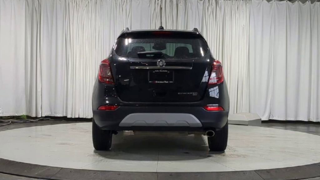 Used 2019 Buick Encore Essence image 9