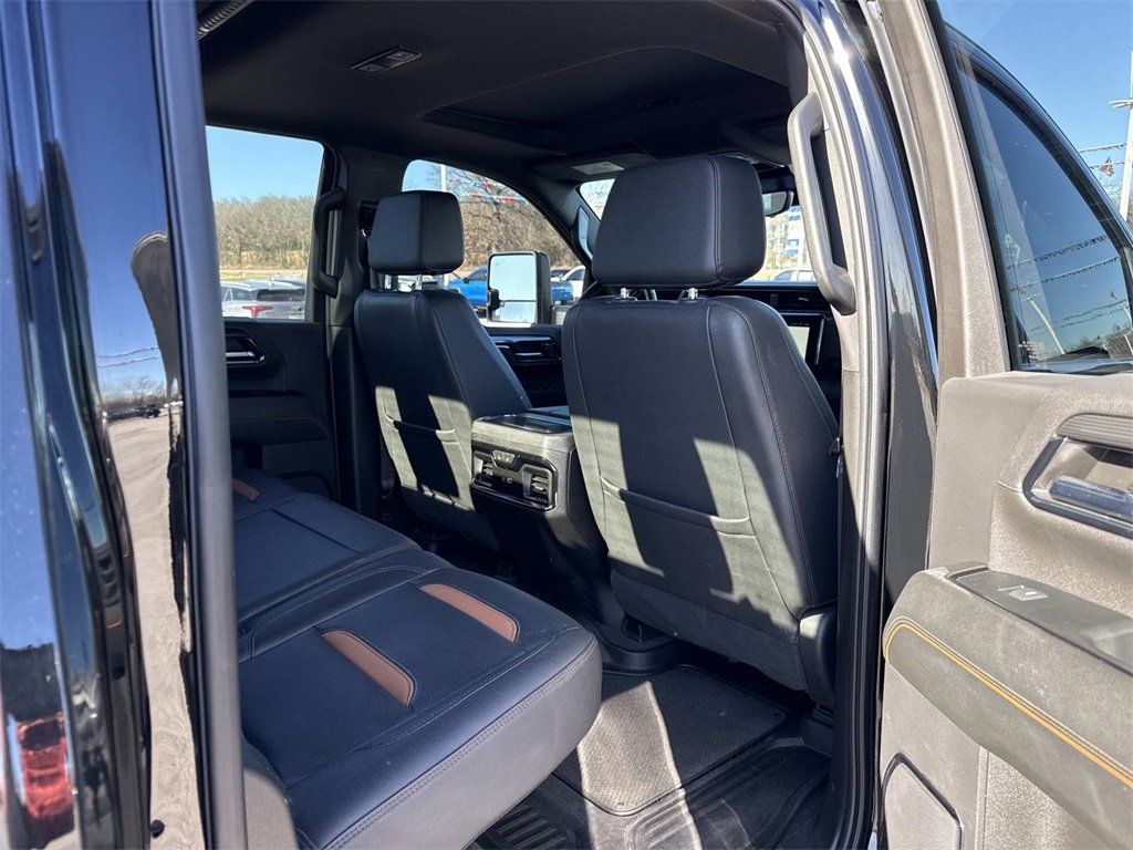 Used 2024 GMC Sierra 2500 AT4 w/ AT4 Premium Plus Package image 26