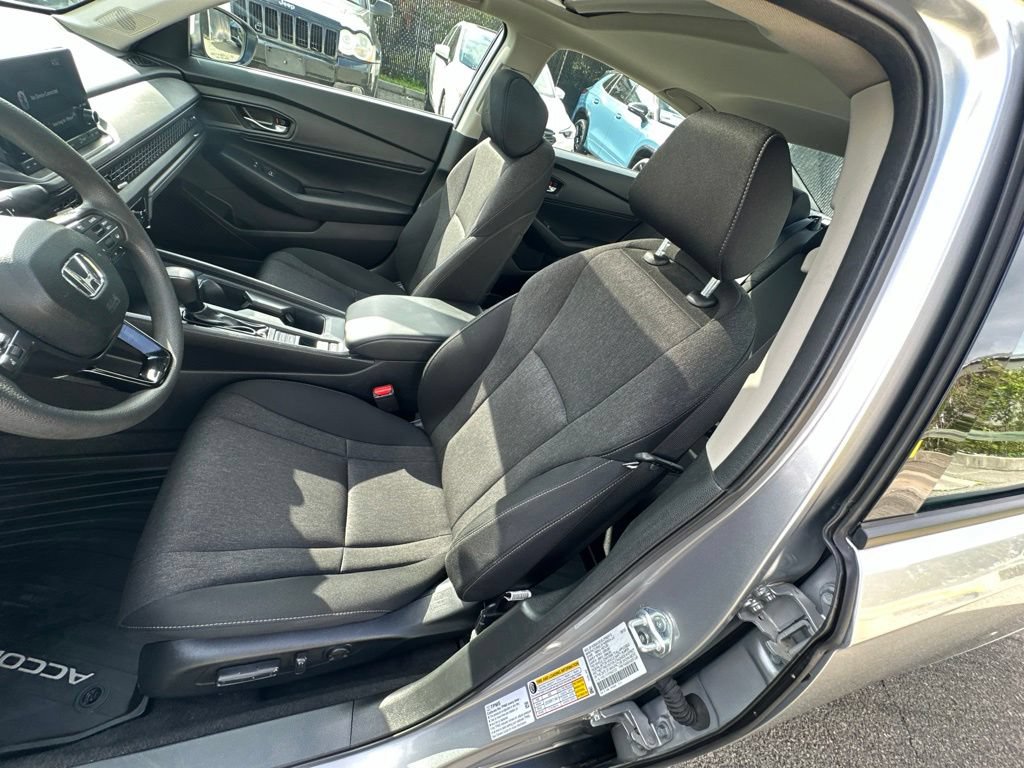 Used 2024 Honda Accord EX image 10