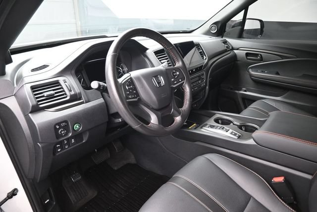 Certified 2025 Honda Passport TrailSport image 19