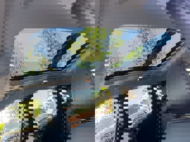 Certified 2025 Ford Escape Platinum image 41