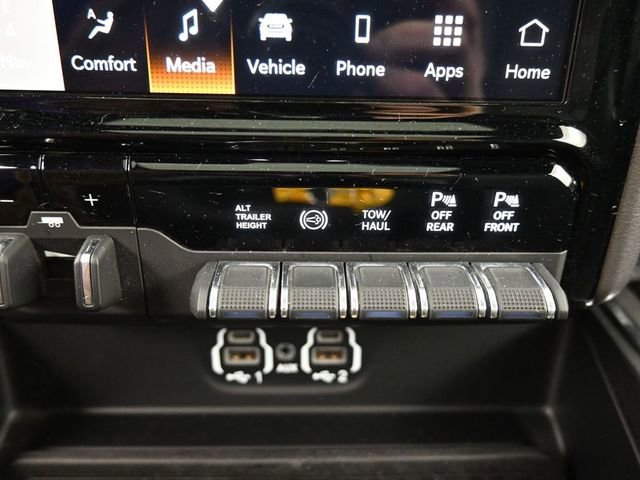 Used 2024 RAM 3500 Laramie w/ Night Edition image 31