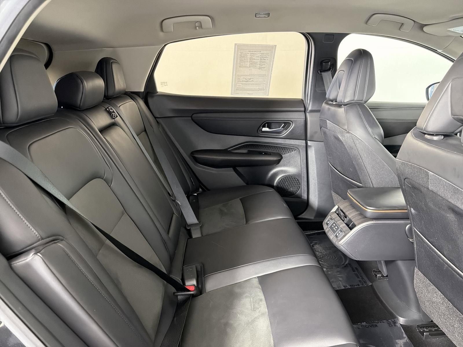 Used 2024 Nissan Ariya FWD image 29