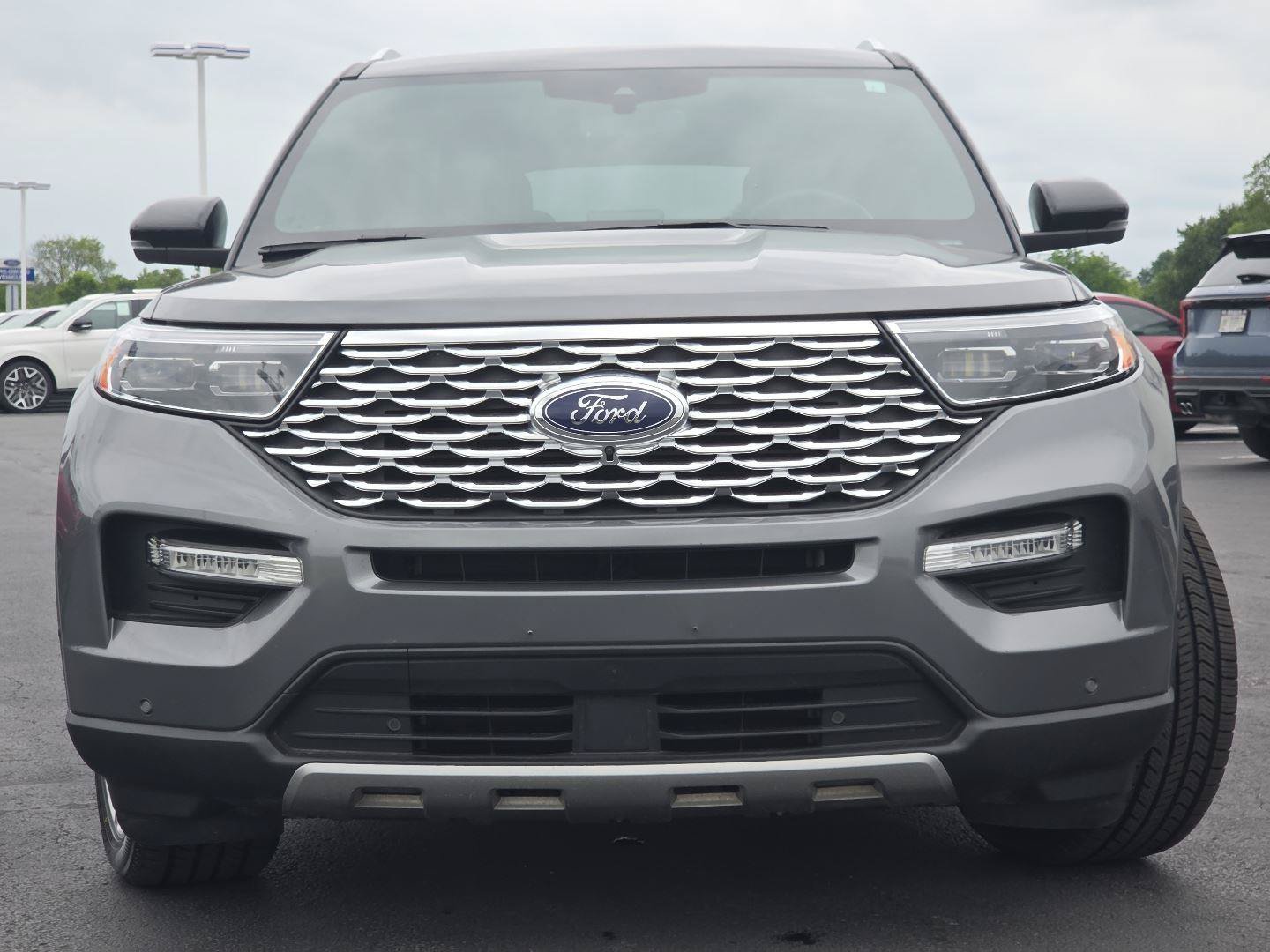 Used 2021 Ford Explorer Platinum w/ Equipment Group 601A AWD/4WD image 16
