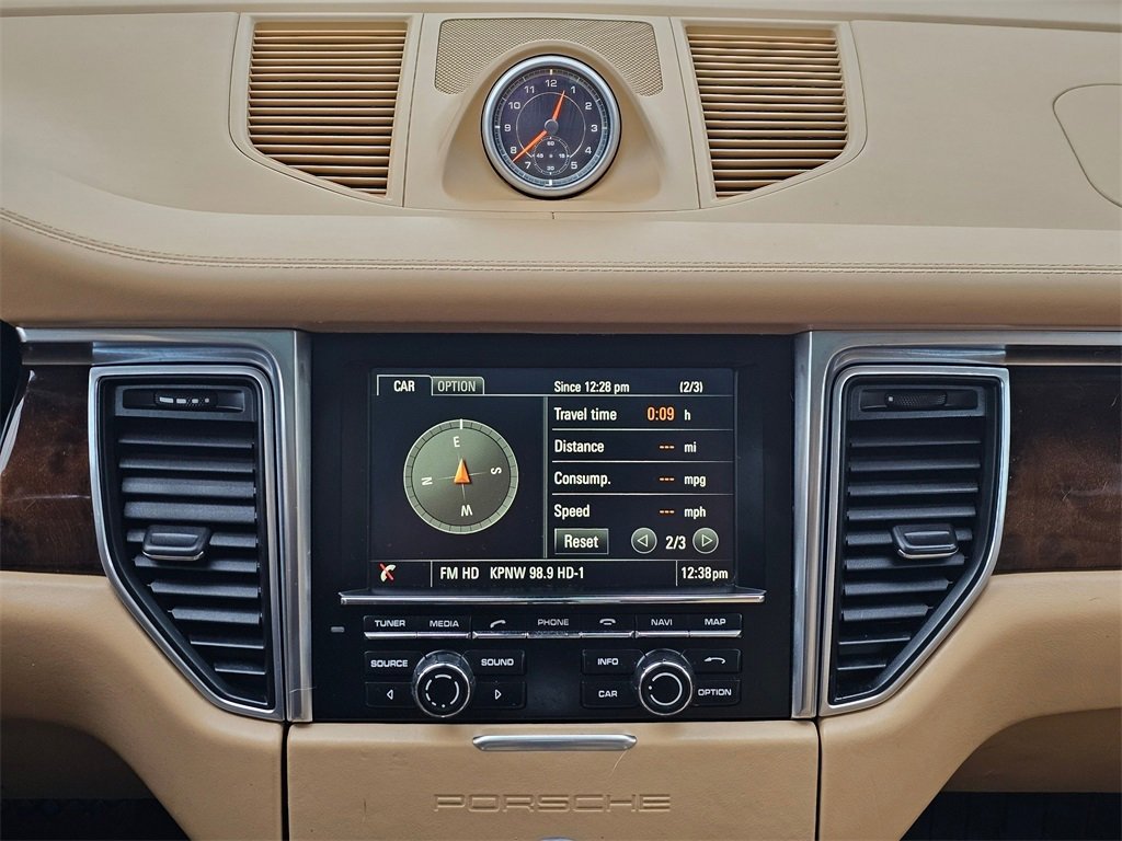 Used 2016 Porsche Macan Turbo image 14