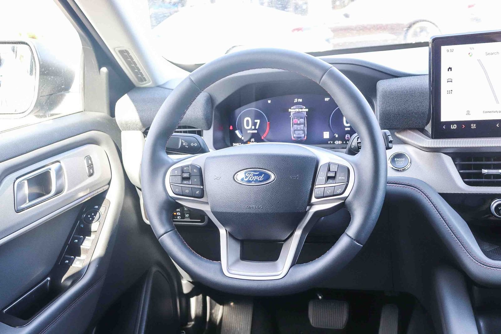 Used 2026 Ford Explorer Active w/ Active Comfort Package RWD image 15