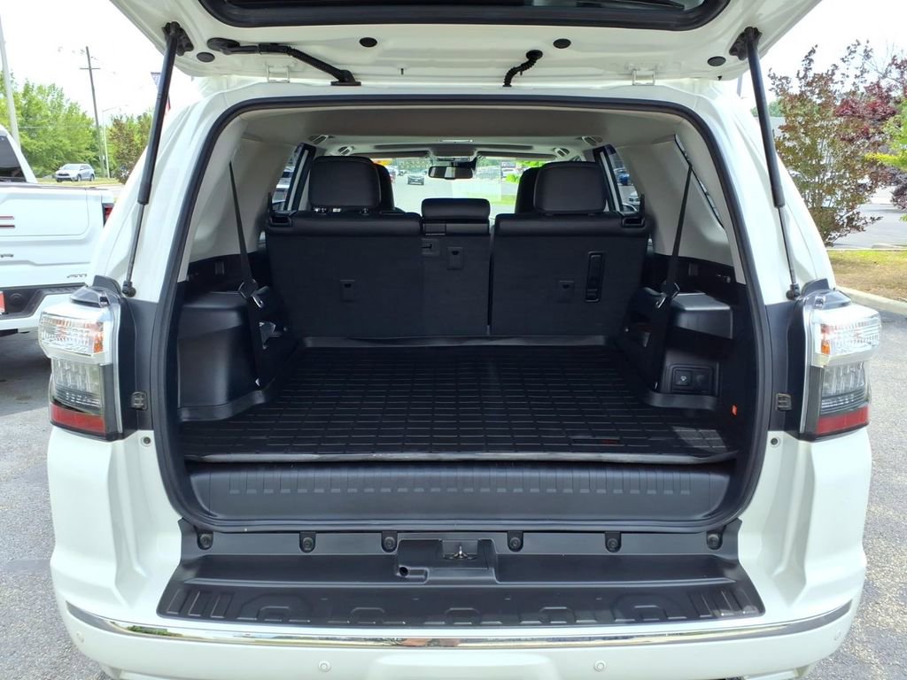 Used 2021 Toyota 4Runner Limited AWD/4WD image 24