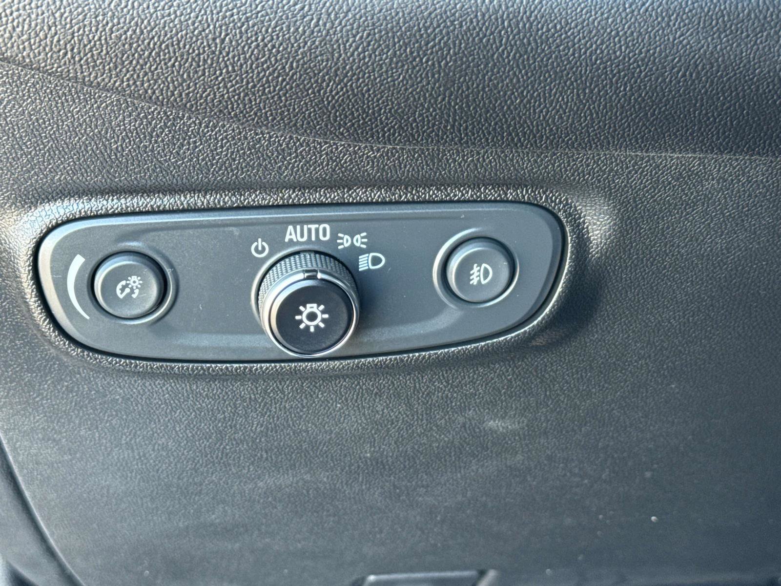 Used 2020 Chevrolet Equinox Premier FWD image 14