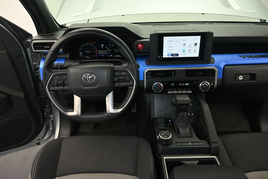Used 2025 Toyota Tacoma TRD Off-Road AWD/4WD image 18