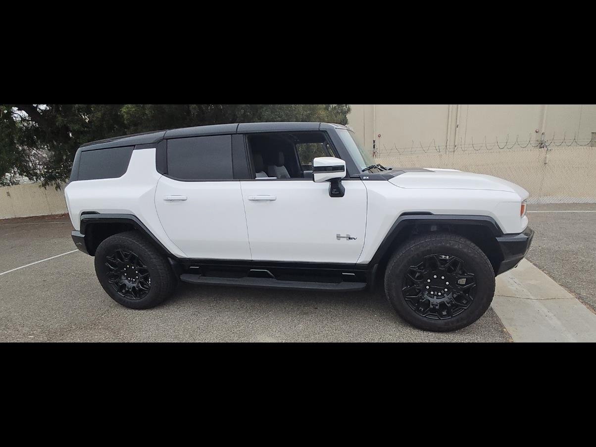 Used 2025 GMC Hummer EV 2X AWD/4WD image 11