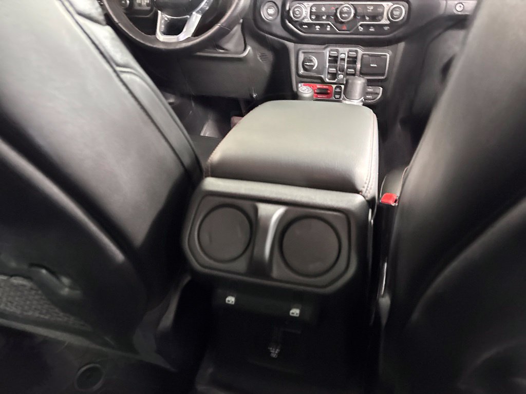 Used 2021 Jeep Wrangler Unlimited Rubicon w/ Xtreme Recon 35" Tire Package AWD/4WD image 18