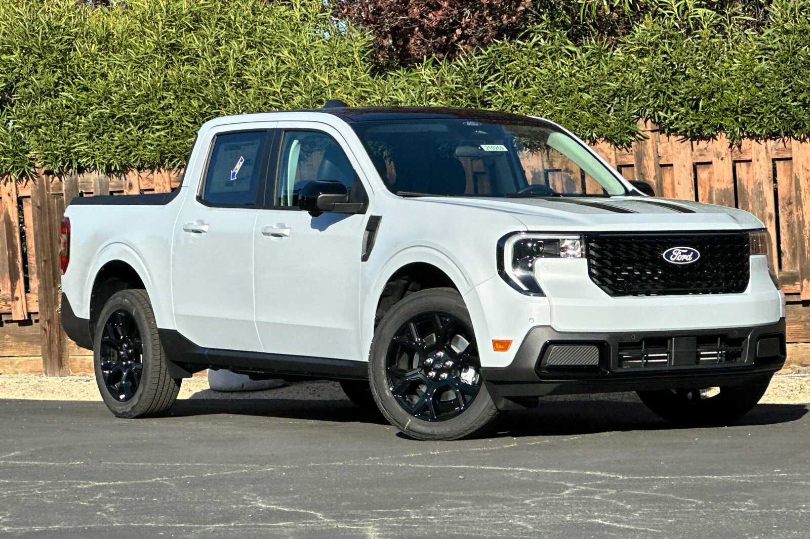 New 2026 Ford Maverick Lariat w/ Black Appearance Package AWD/4WD image 2