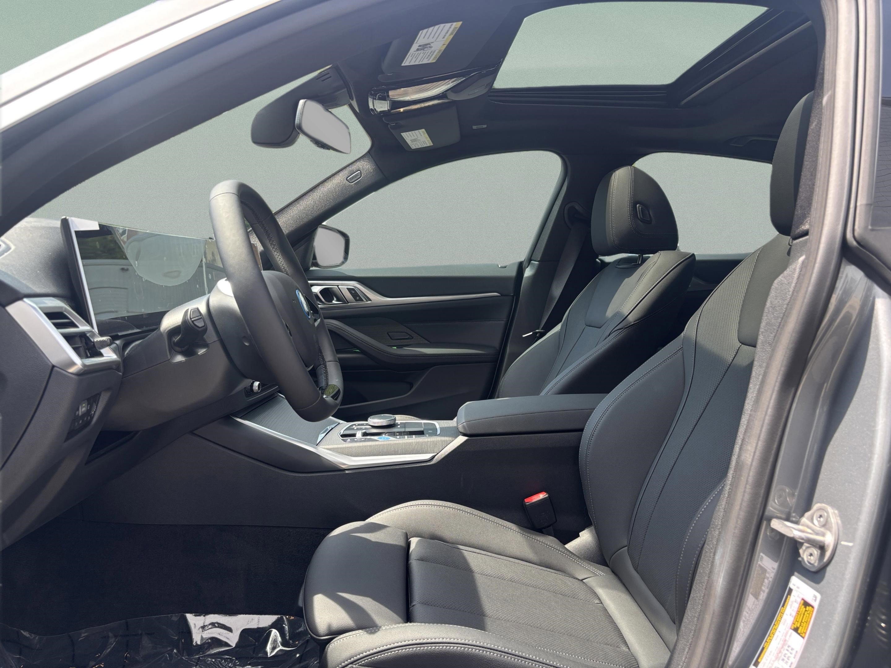 New 2026 BMW i4 xDrive40i w/ Premium Package AWD/4WD image 17