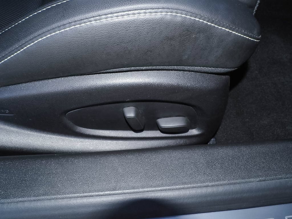 Used 2016 Chevrolet Camaro SS RWD image 20
