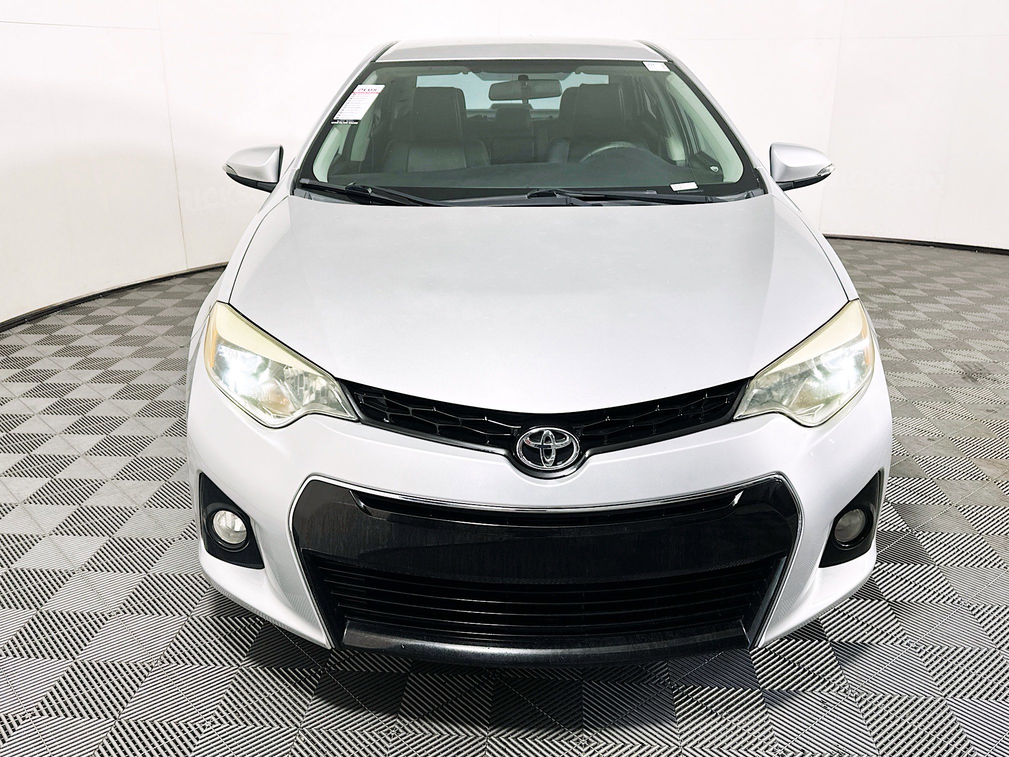 Used 2015 Toyota Corolla S image 8