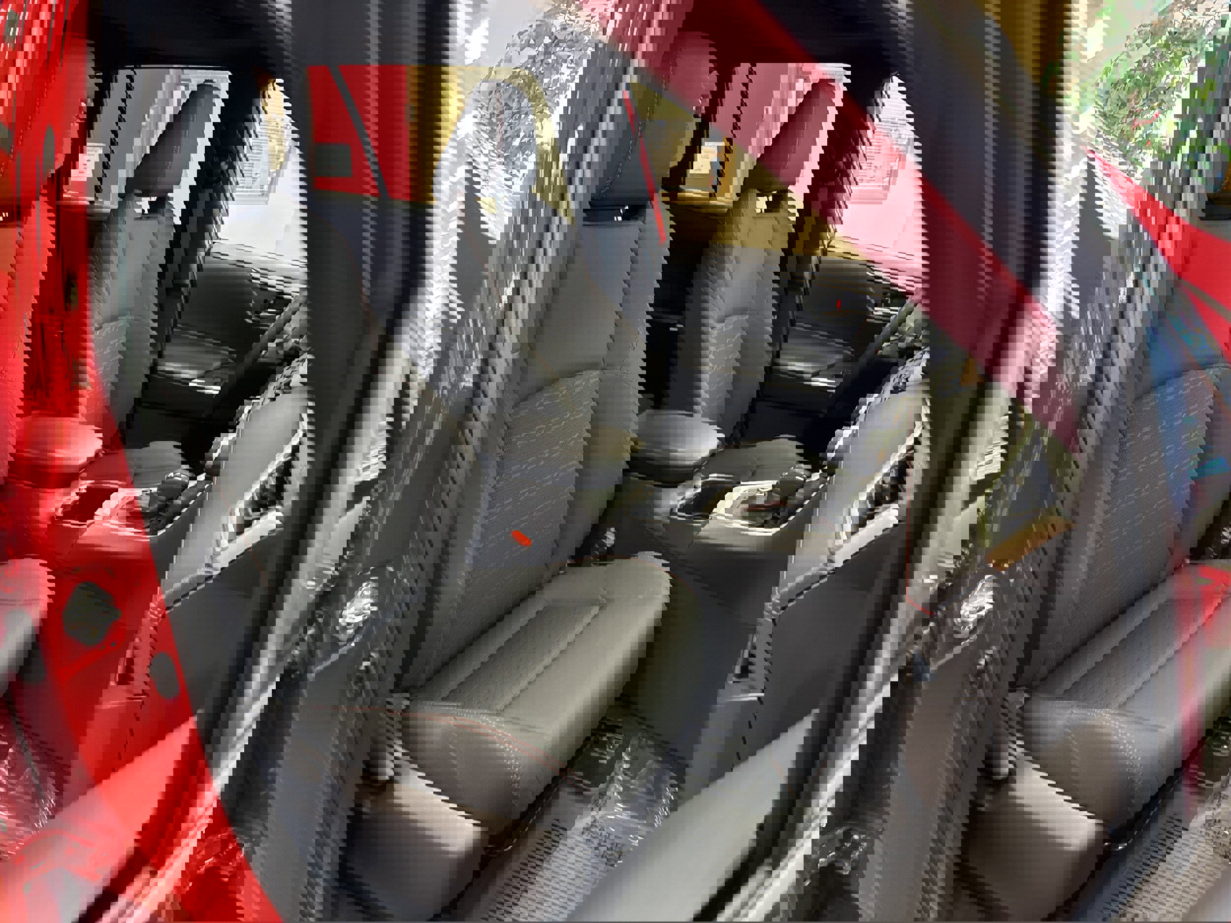 Used 2024 Toyota RAV4 SE w/ Weather & Moonroof Package image 18