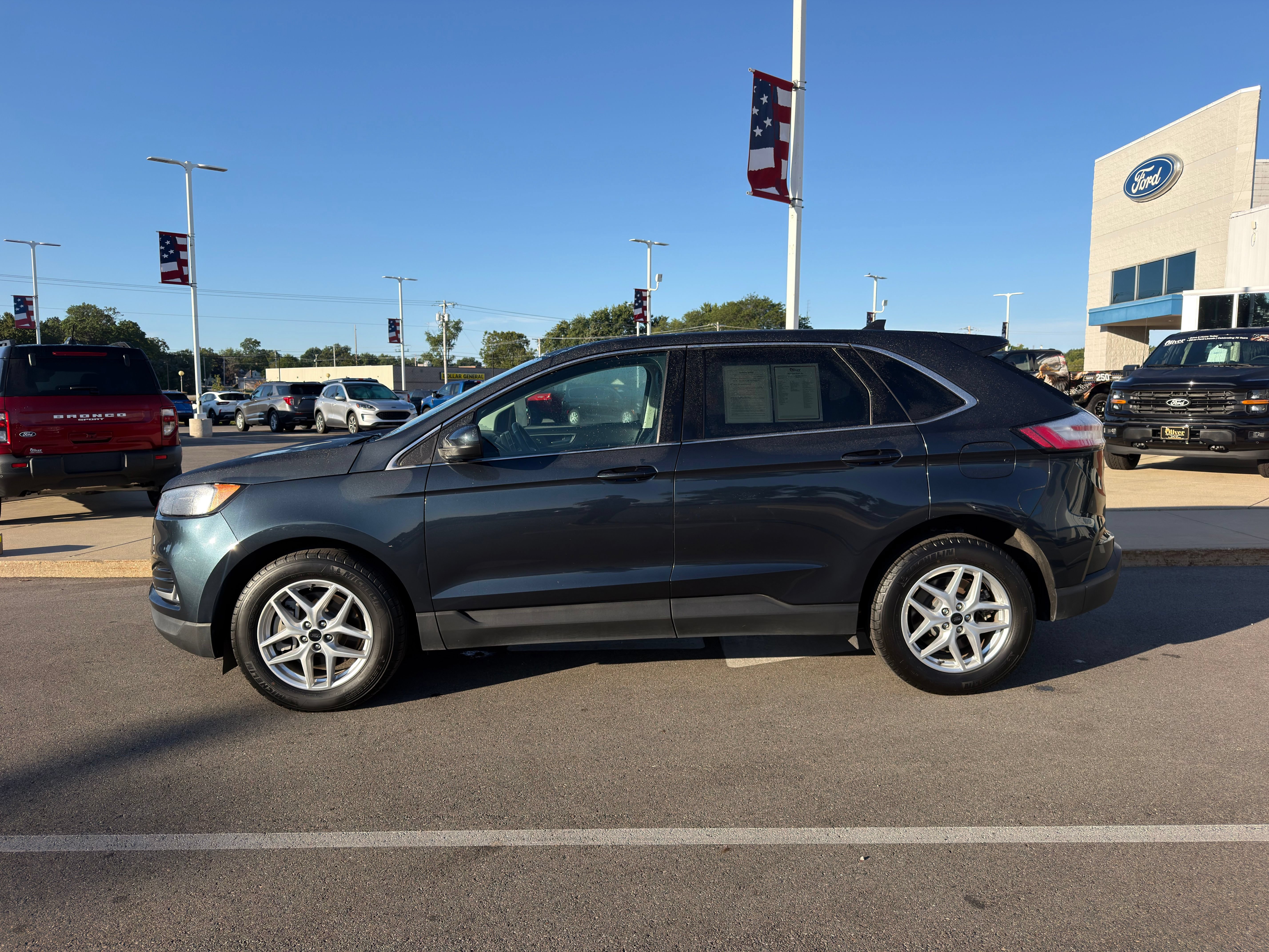 Used 2024 Ford Edge SEL w/ Convenience Package AWD/4WD image 4