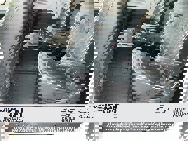 Used 2024 Chrysler Pacifica Limited image 26