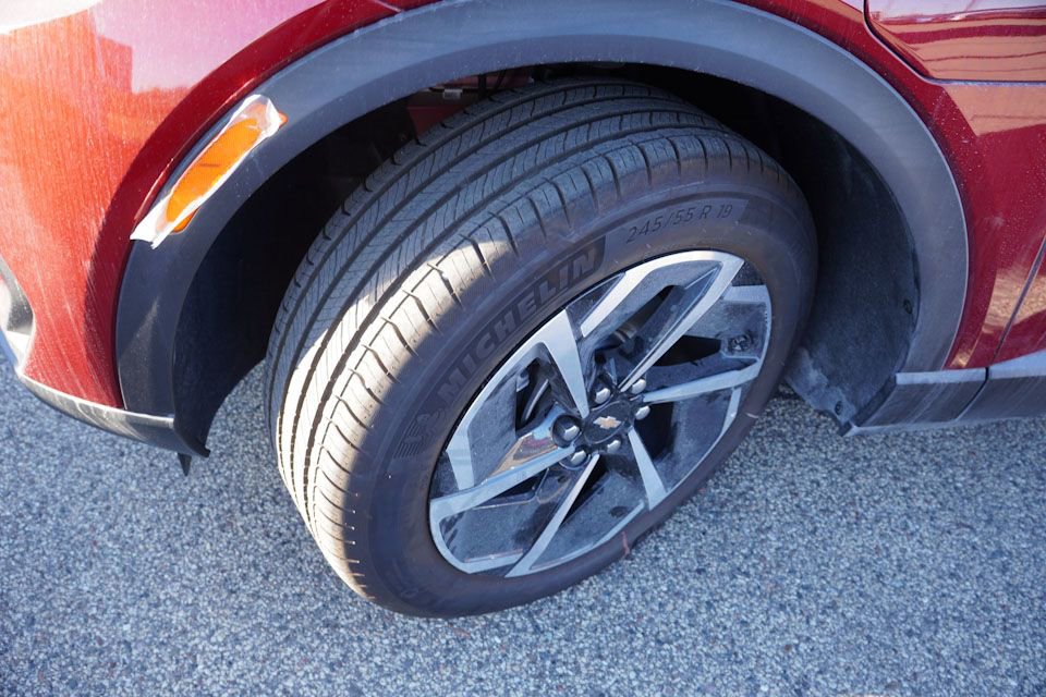 New 2026 Chevrolet Equinox EV LT AWD/4WD image 9