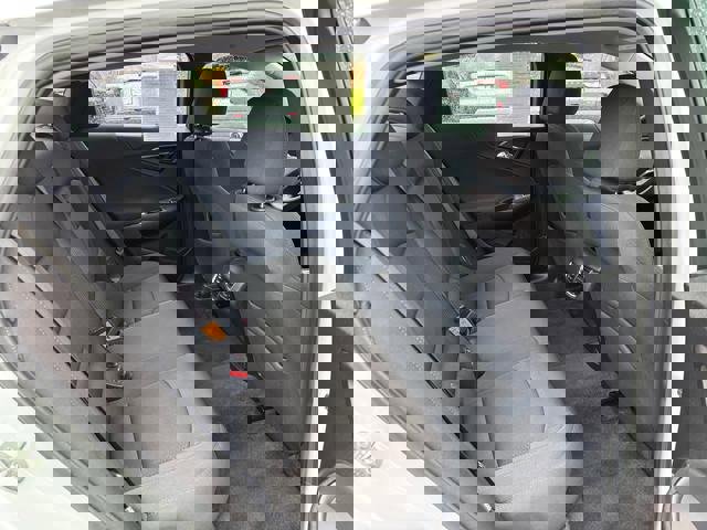 Used 2022 Chevrolet Malibu LT image 13