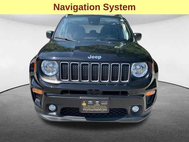 Used 2023 Jeep Renegade Latitude w/ Sun/Sound Group AWD/4WD image 4