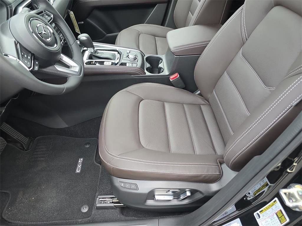 Certified 2025 MAZDA CX-5 Signature AWD/4WD image 23