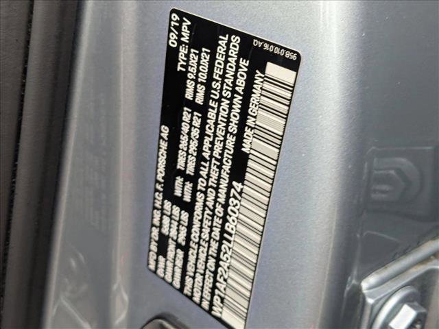 Used 2020 Porsche Macan Turbo image 24