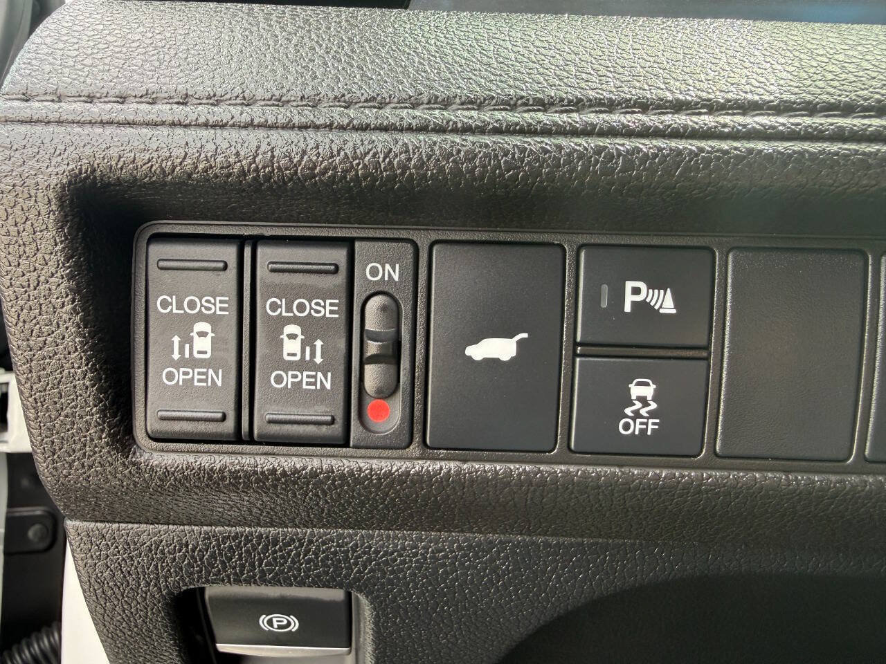 Used 2026 Honda Odyssey Elite image 36