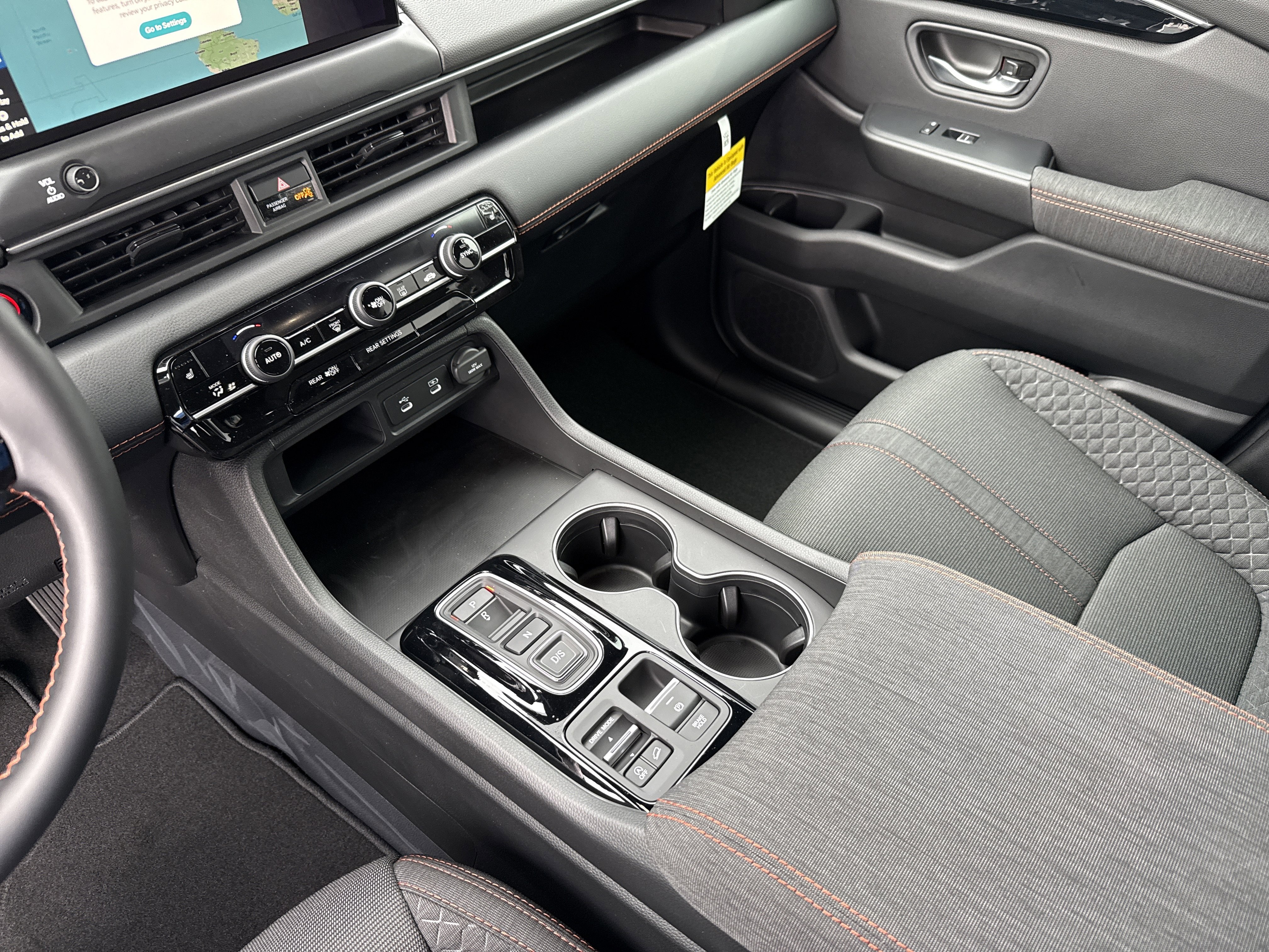 New 2026 Honda Pilot Sport image 26