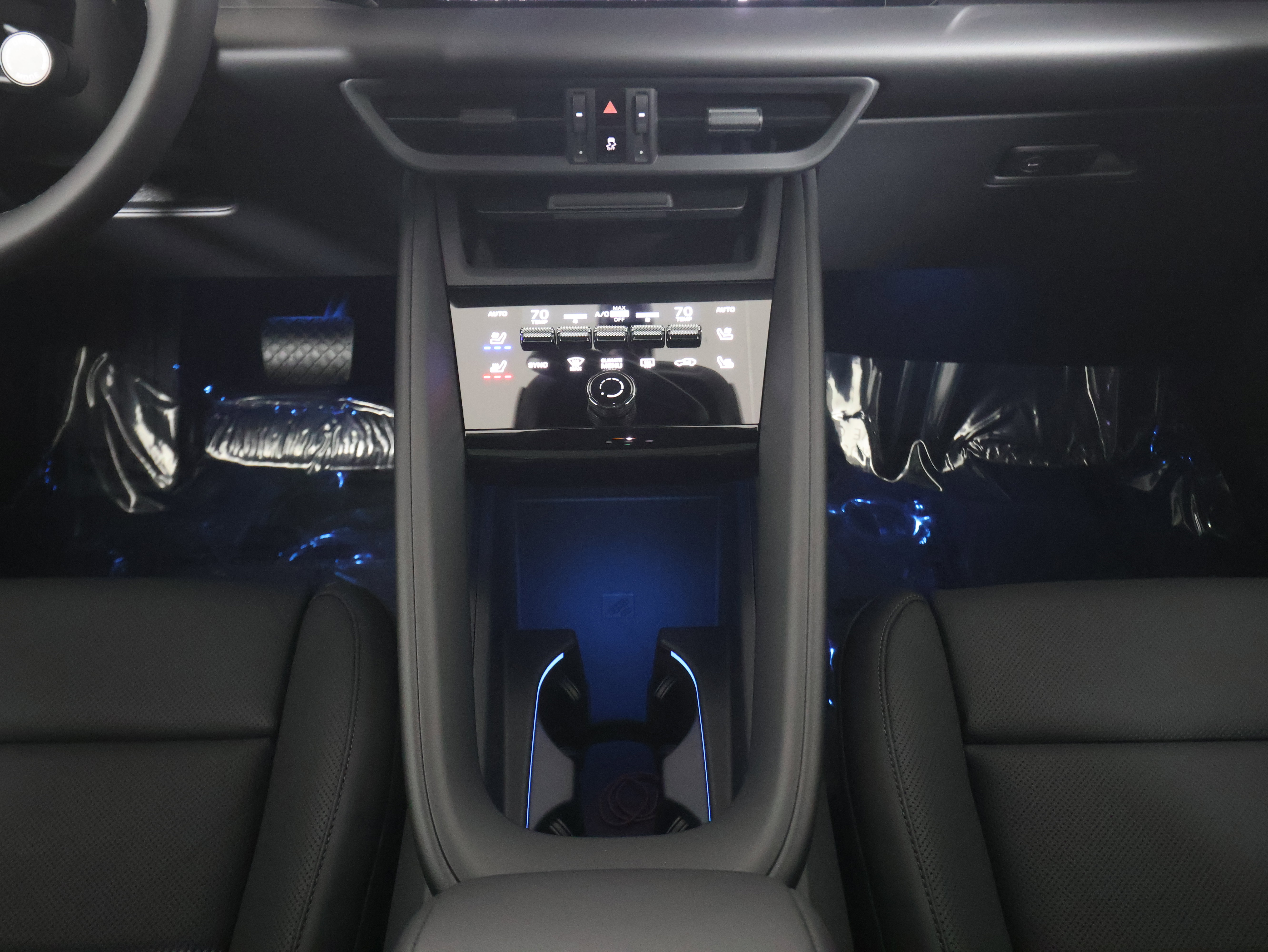 New 2025 Porsche Macan Electric image 20