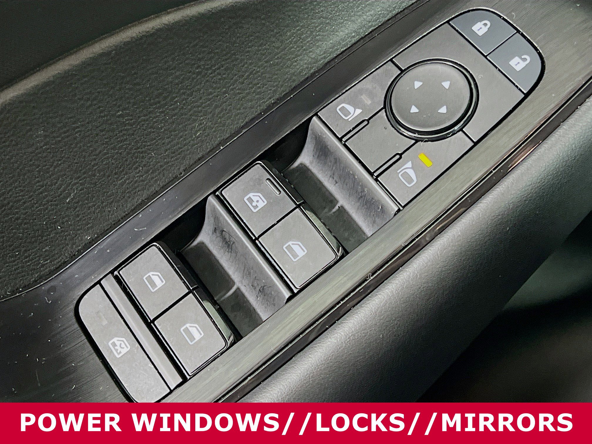 Used 2026 Nissan Rogue S image 19