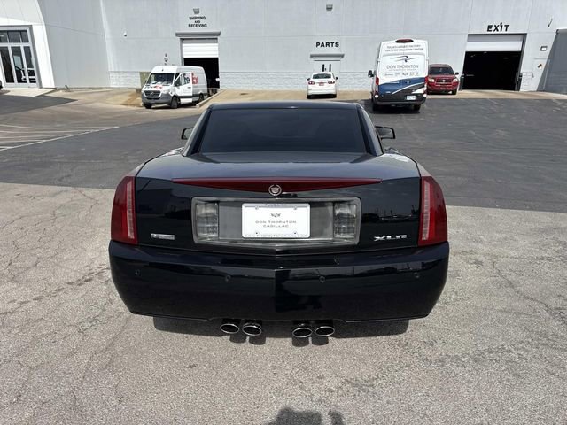 Used 2006 Cadillac XLR image 3
