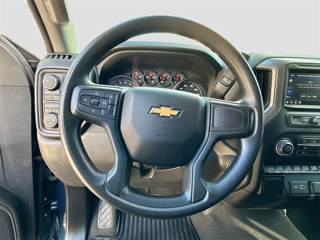 Used 2022 Chevrolet Silverado 1500 Custom image 12