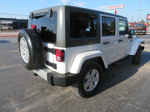 Used 2010 Jeep Wrangler Unlimited Sahara w/ Dual Top Group AWD/4WD image 5