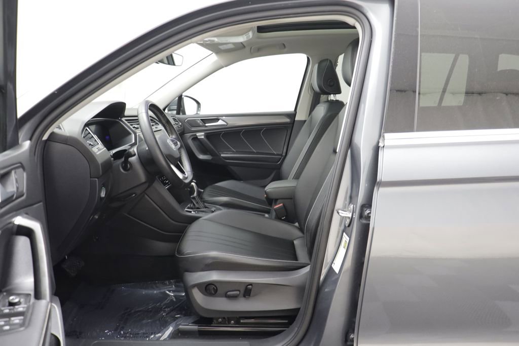 Certified 2023 Volkswagen Tiguan SE AWD/4WD image 5