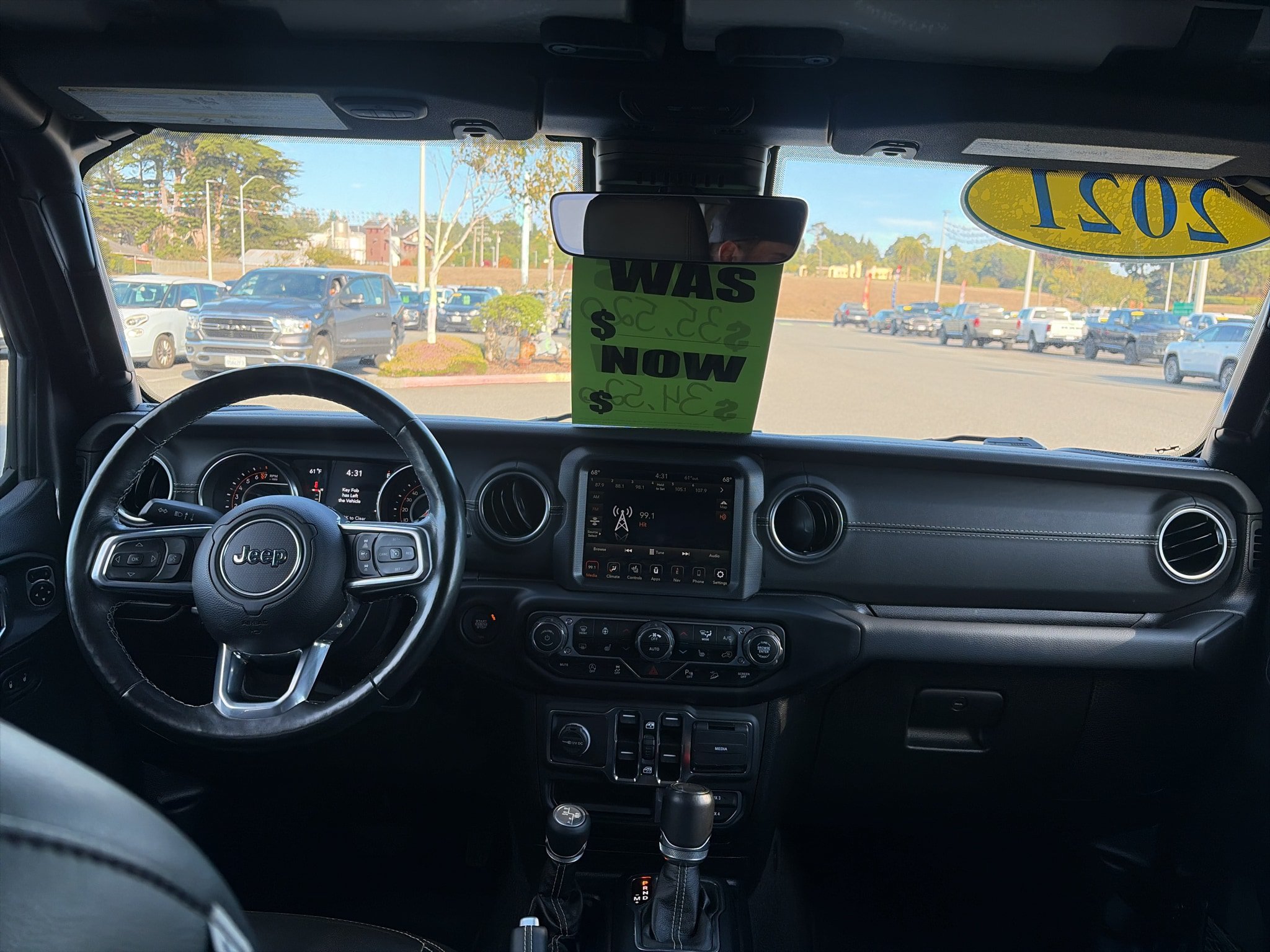 Used 2021 Jeep Wrangler Unlimited Sahara AWD/4WD image 14