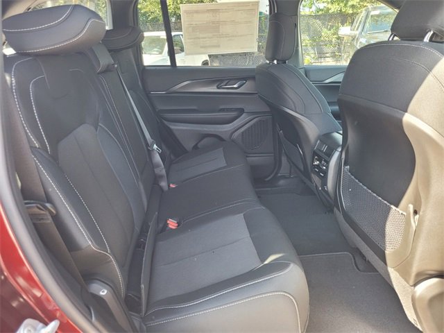 New 2025 Jeep Grand Cherokee Laredo X image 15