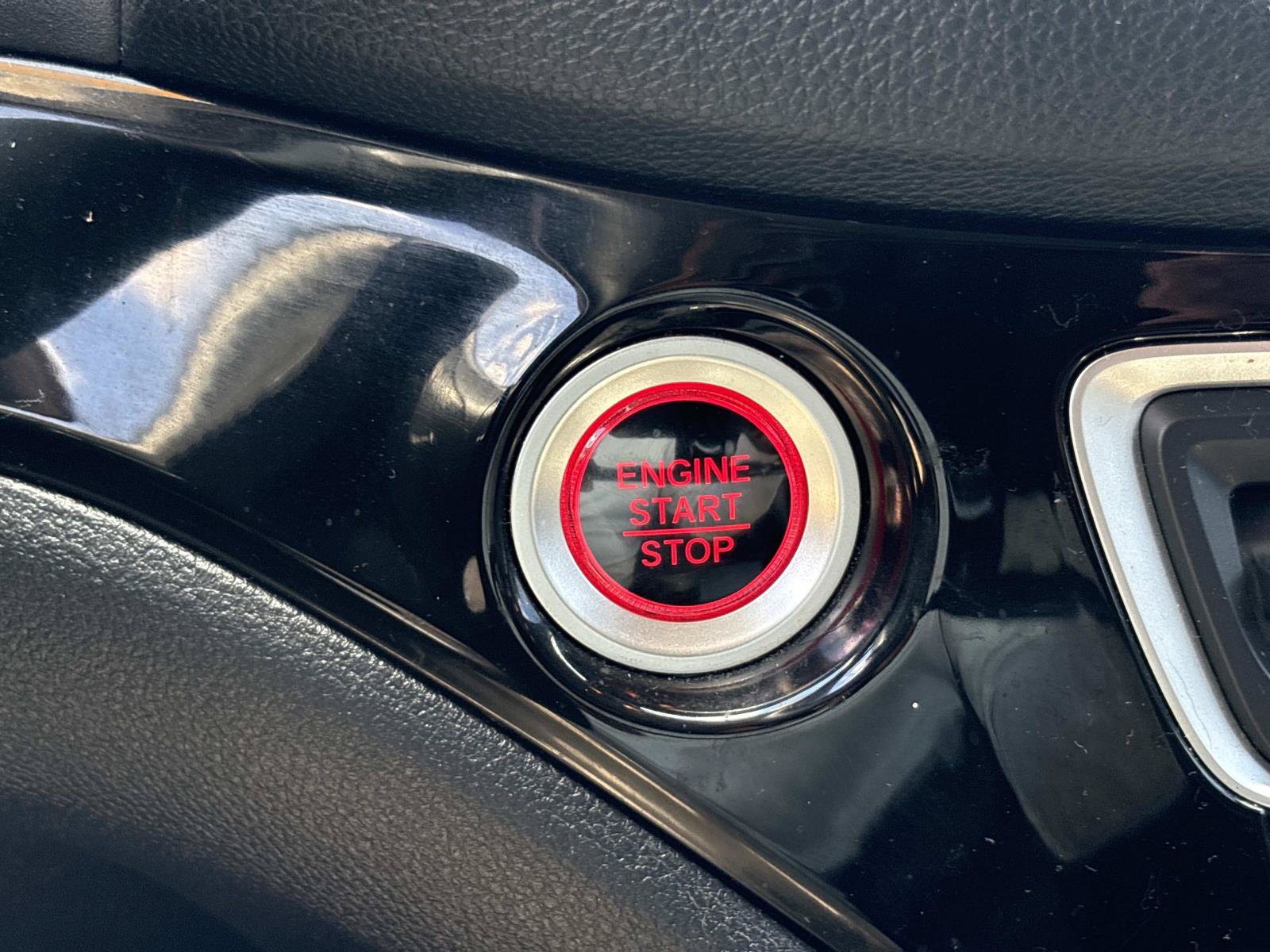 Used 2019 Honda Pilot Touring image 25