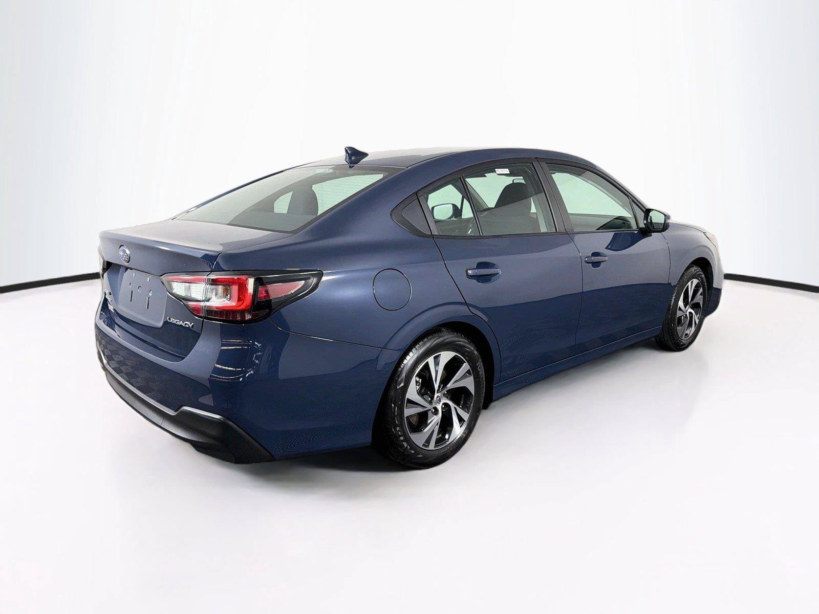Used 2025 Subaru Legacy Premium AWD/4WD image 11