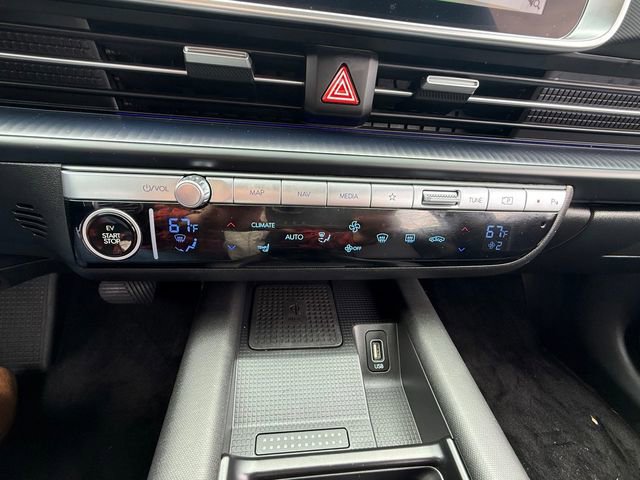 Used 2024 Hyundai Ioniq 6 SEL AWD/4WD image 18