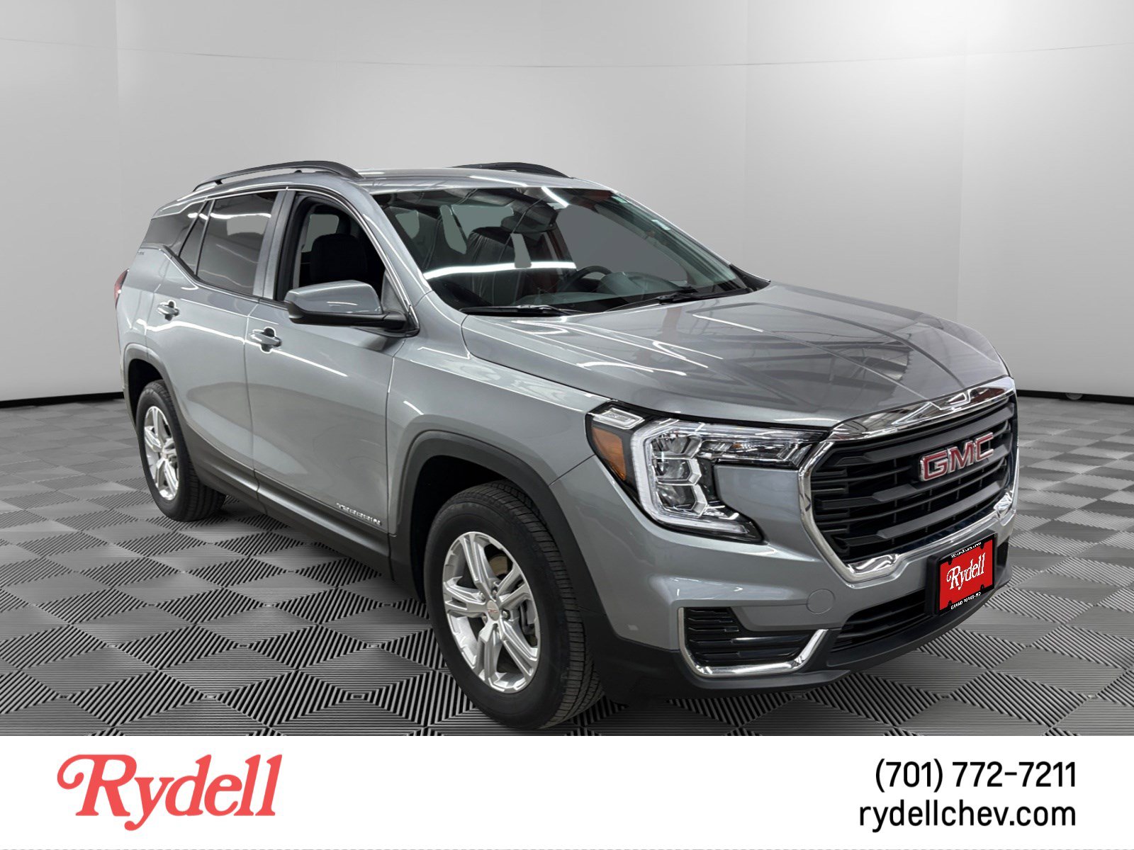 Used 2024 GMC Terrain SLE w/ Driver Convenience Package AWD/4WD image 7