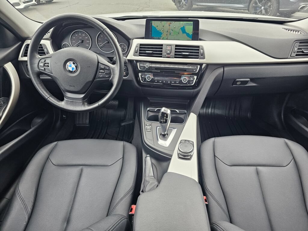 Used 2016 BMW 320i xDrive Sedan AWD/4WD image 19