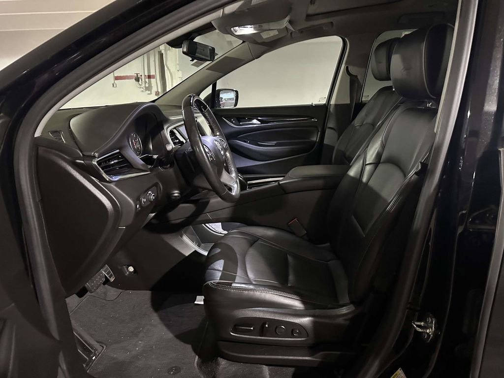 Used 2021 Buick Enclave Avenir w/ Avenir Technology Package image 12