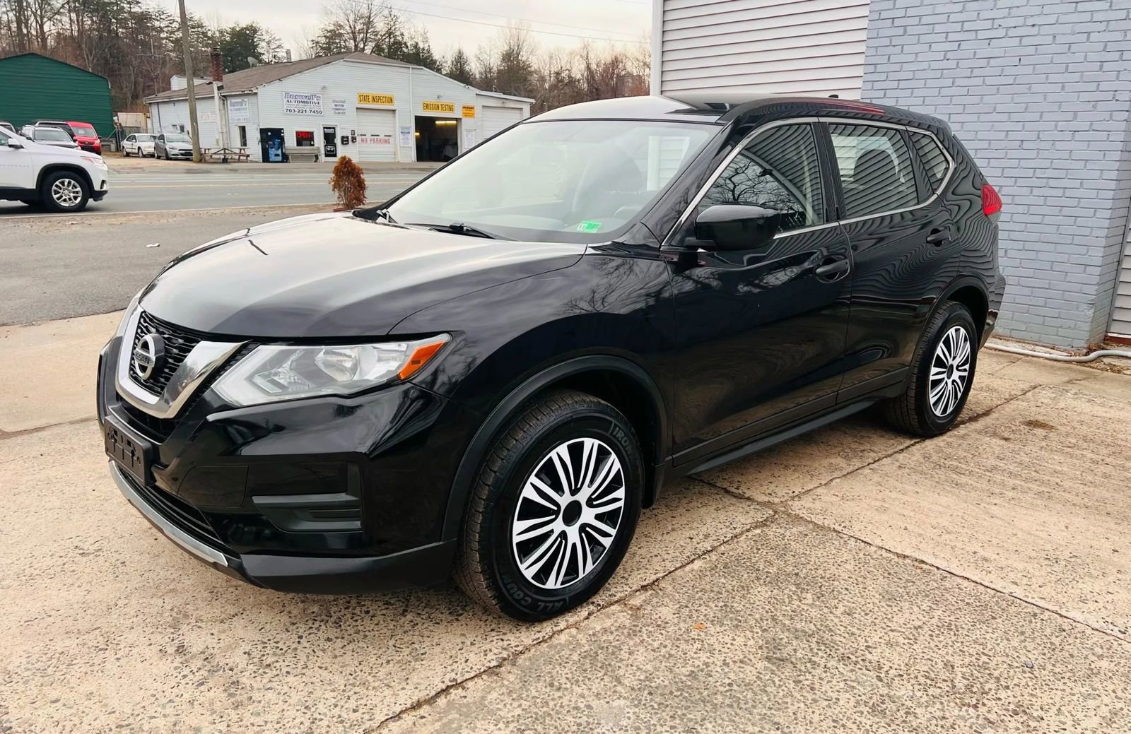 Used 2017 Nissan Rogue S