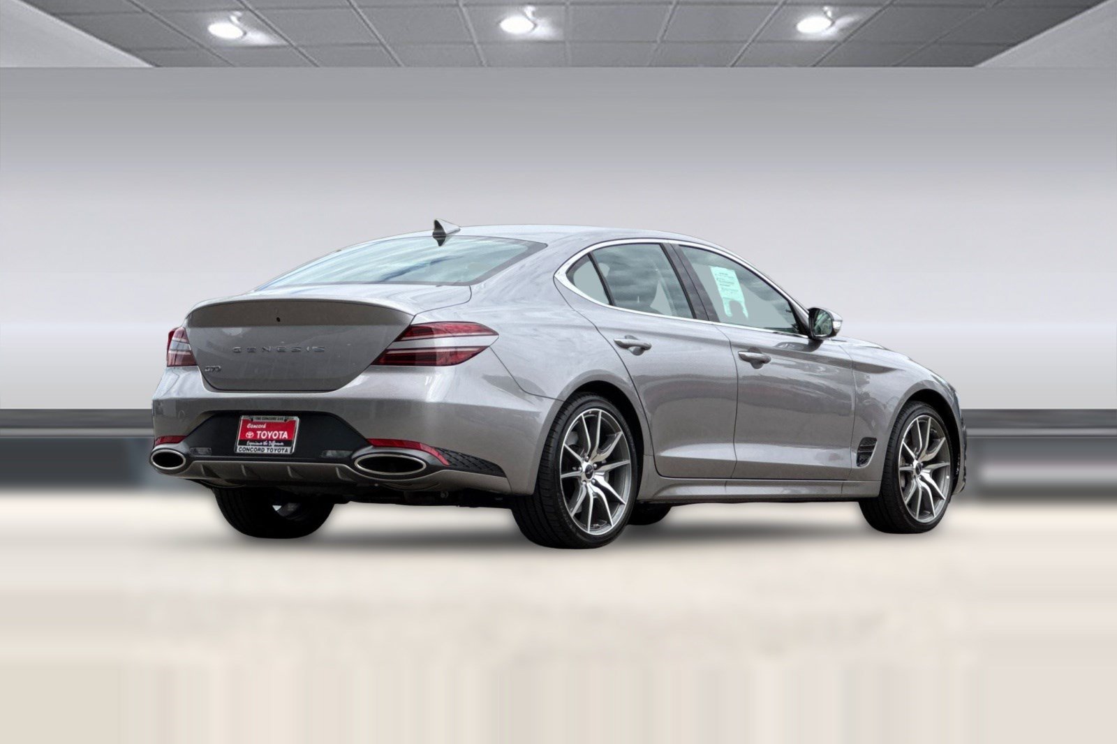Used 2026 Genesis G70 2.5T RWD image 8