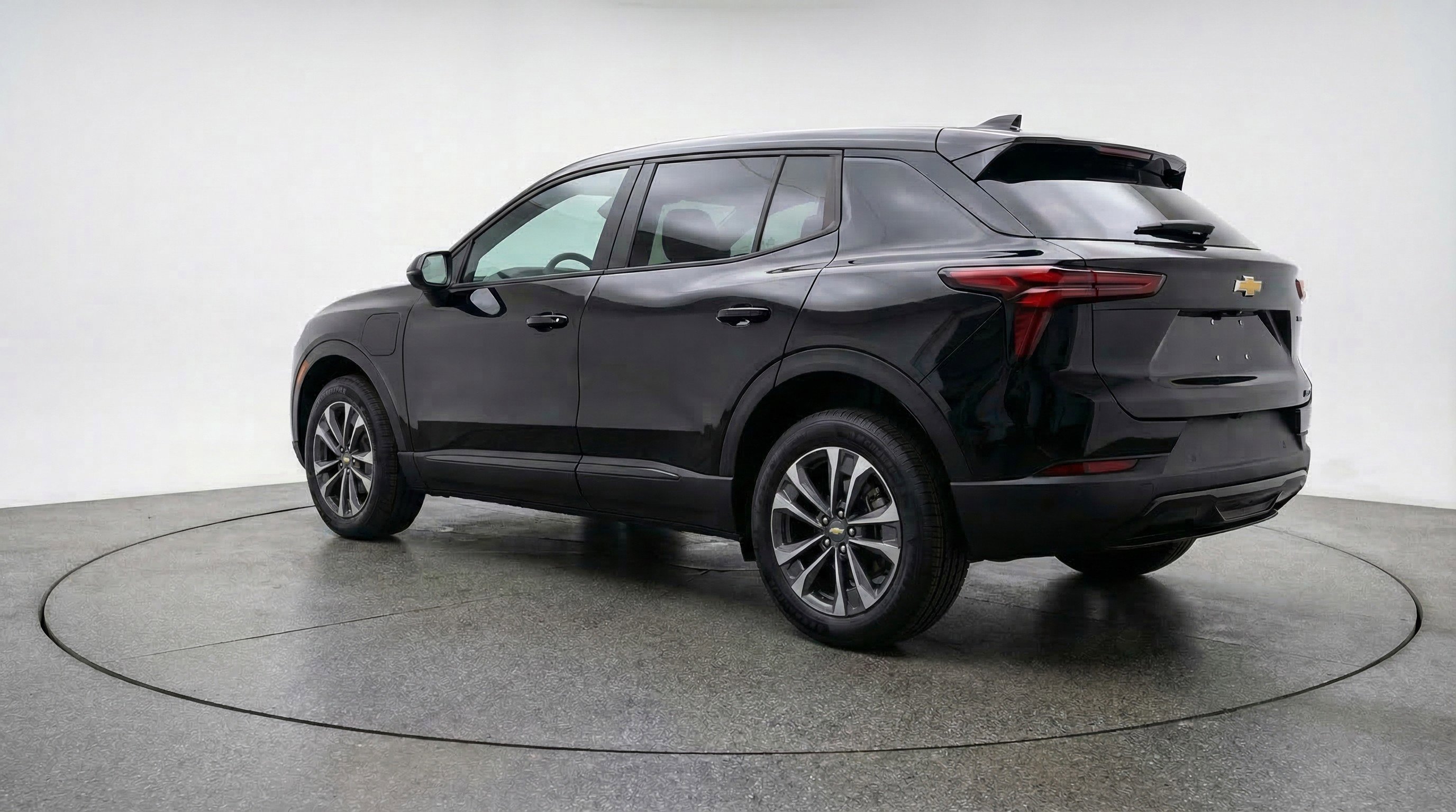 Used 2025 Chevrolet Equinox LT FWD image 6