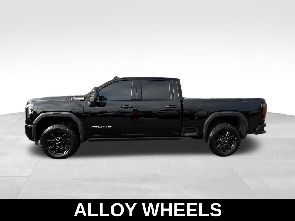 Used 2025 GMC Sierra 2500 AT4 w/ AT4 Premium Plus Package image 3